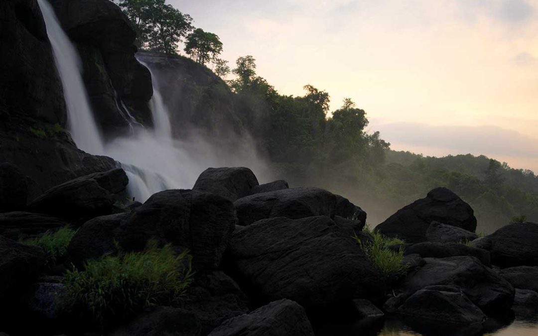 Kochi-Athirappilly and Vazhachal-Munnar-Alappuzha-Kochi